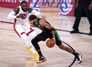 开云体育-今晚萨克拉门托国王手感冰凉：NBA总决赛节点到来，气氛紧张，控场能力受关注的简单介绍-开云体育