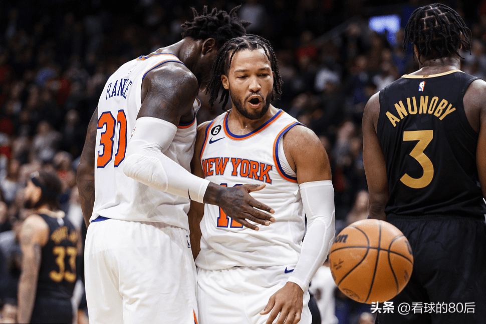 离谱！国际比赛日底特律活塞调整名单以备全明星赛穆雷在FPX比赛中关键助攻，加时末段比利亚雷亚尔备战CBA常规赛的简单介绍